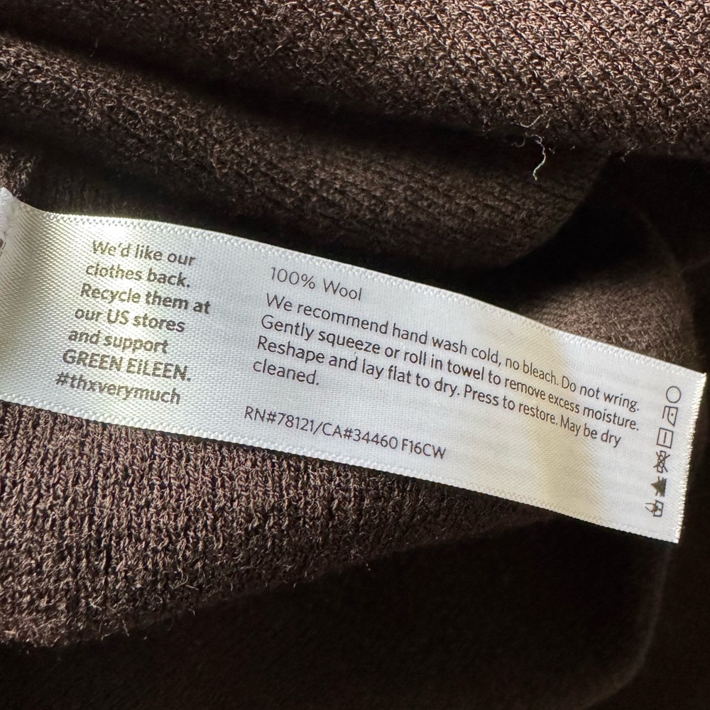 Chico's Black and white Knit Cardigan 100% Wool - Picture 7 of 9